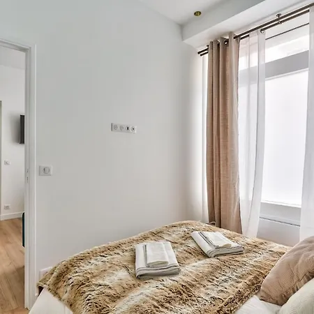 Newly Renovated ! Stunning 2Br Apt In The Heart Of Paris 15-2